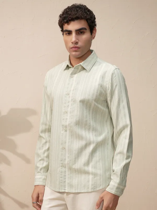 Highlander Men Green Self Design Slim Fit Casual Shirt