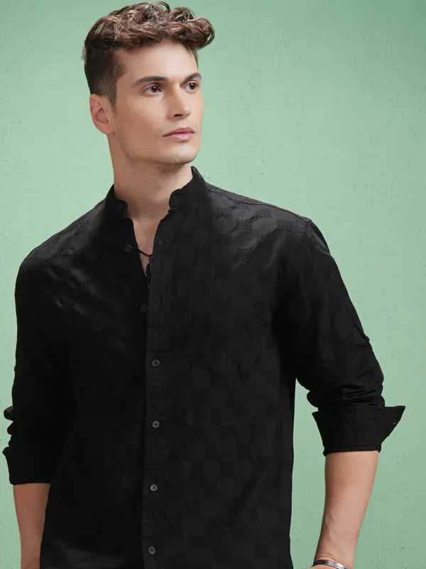 Highlander Men Black Self Design Relaxed Fit Casual Shirt