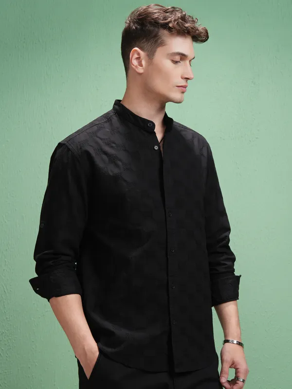 Highlander Men Black Self Design Relaxed Fit Casual Shirt