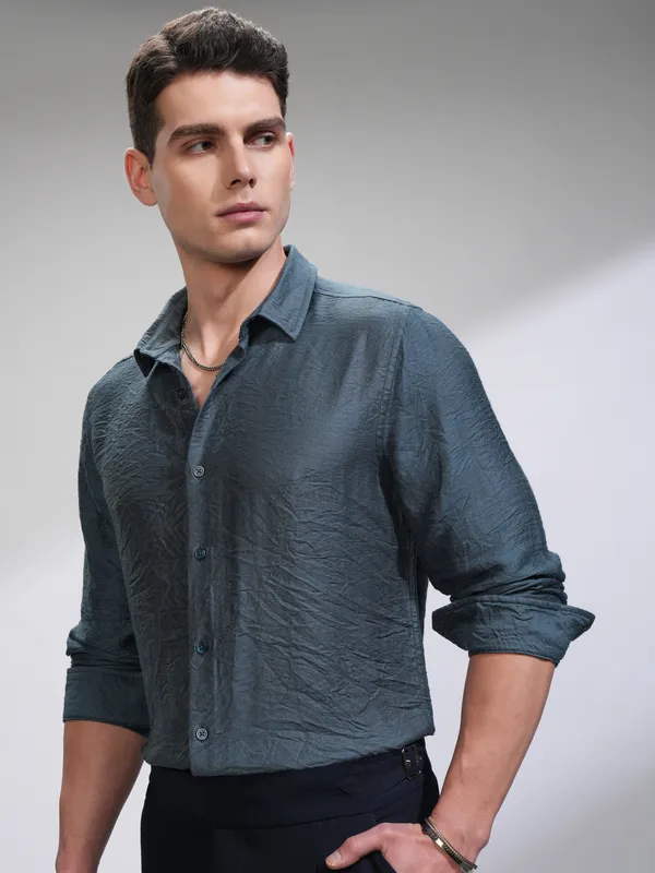 Highlander Men Blue Self Design Slim Fit Casual Shirt
