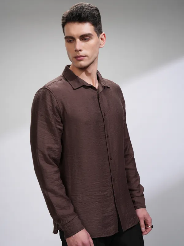 Highlander Men Brown Self Design Slim Fit Casual Shirt