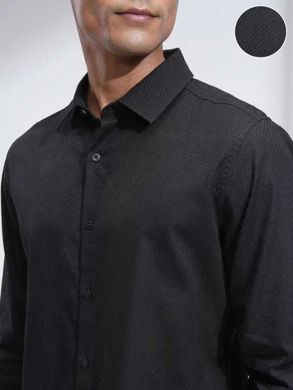 Highlander Men Black Textured Slim Fit Casual Shirt