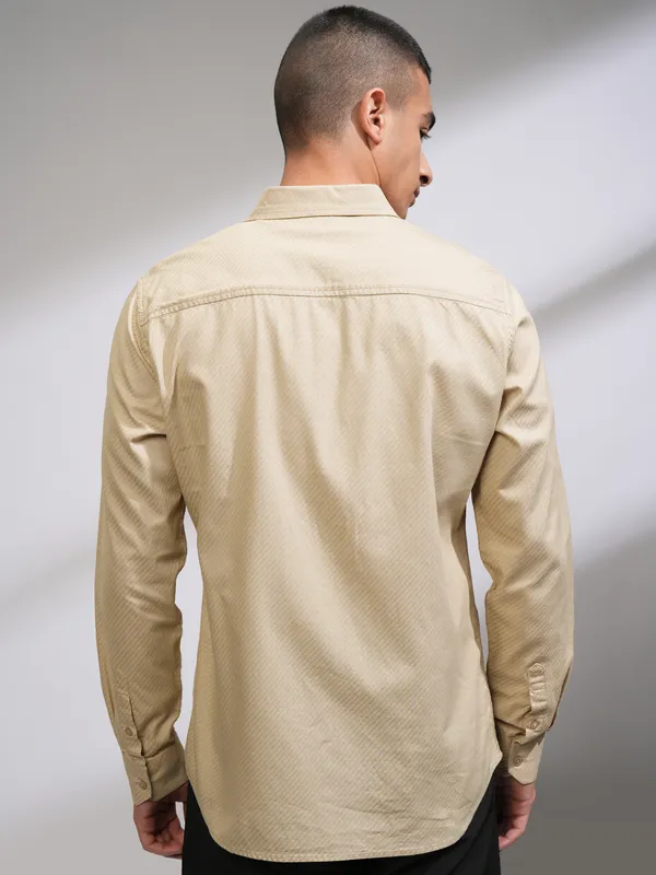 Highlander Men Beige Textured Slim Fit Casual Shirt