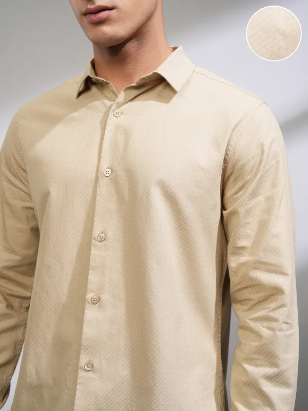 Highlander Men Beige Textured Slim Fit Casual Shirt