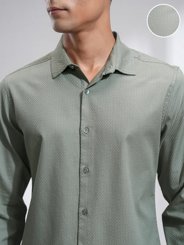 Highlander Men Green Textured Slim Fit Casual Shirt
