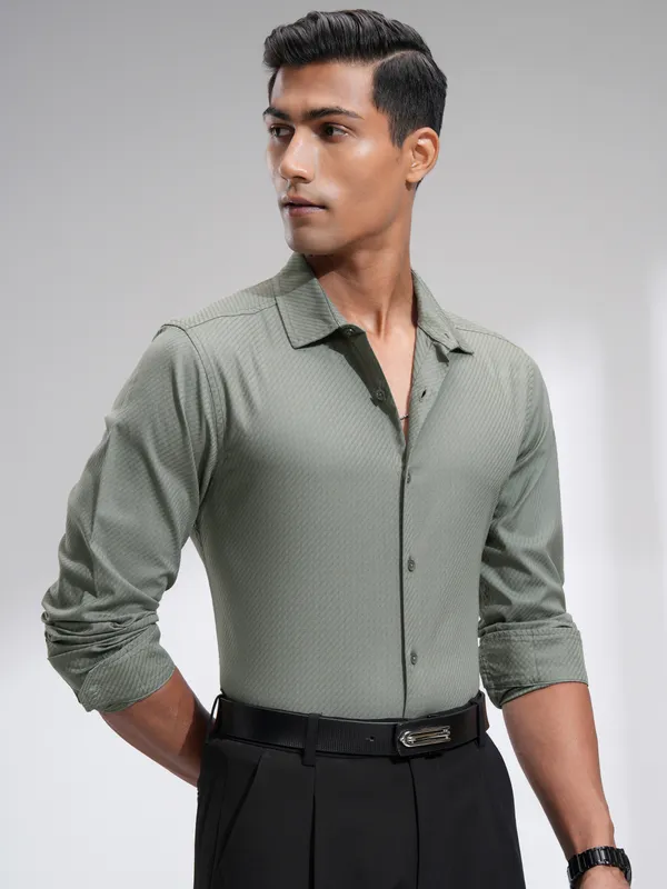 Highlander Men Green Textured Slim Fit Casual Shirt