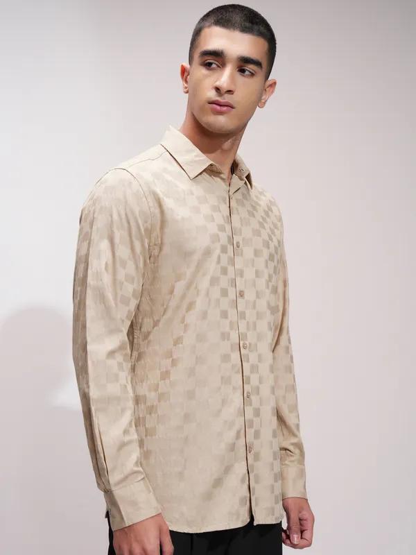 Highlander Men Beige Self Design Slim Fit Casual Shirt