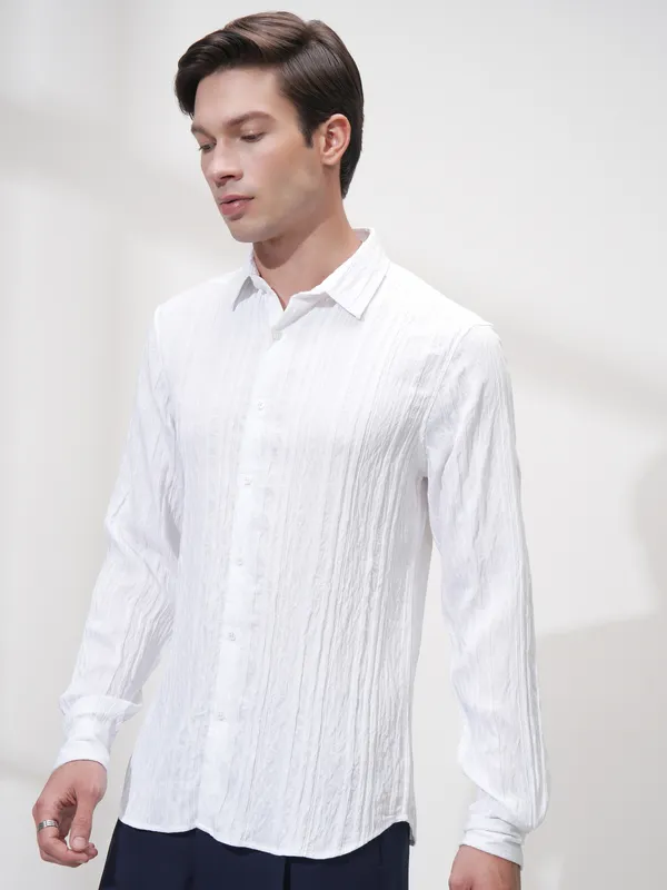 Highlander Men White Striped Slim Fit Casual Shirt