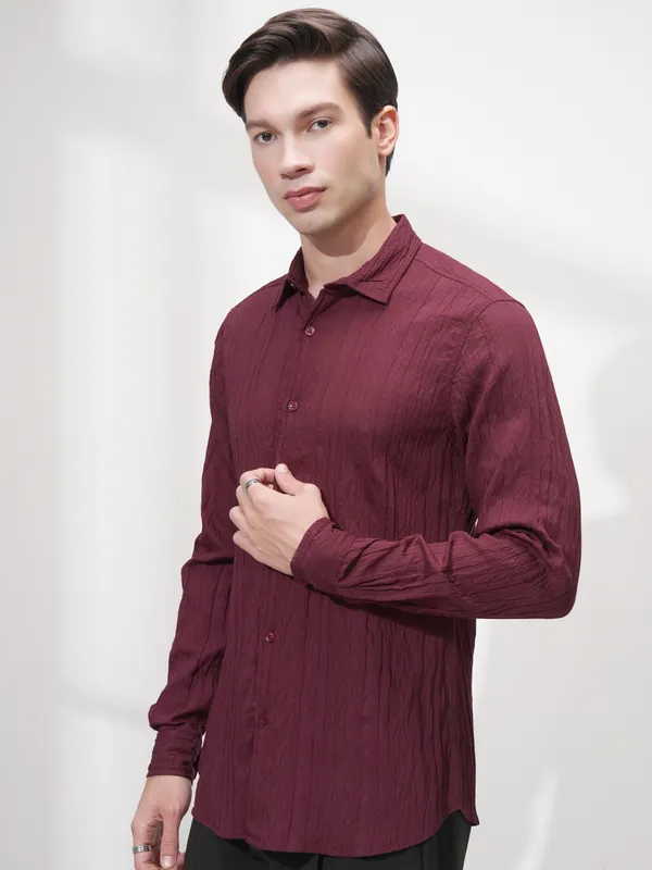 Highlander Men Maroon Striped Slim Fit Casual Shirt