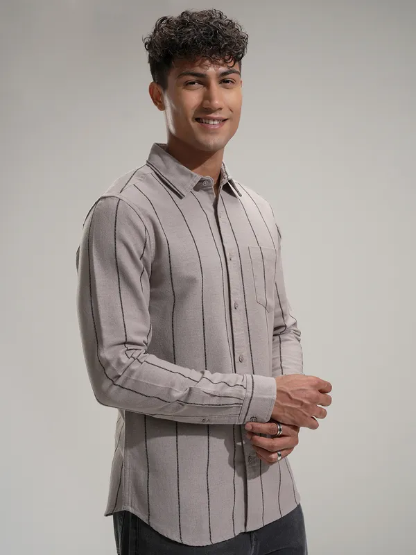 Highlander Men Tan Striped Slim Fit Casual Shirt