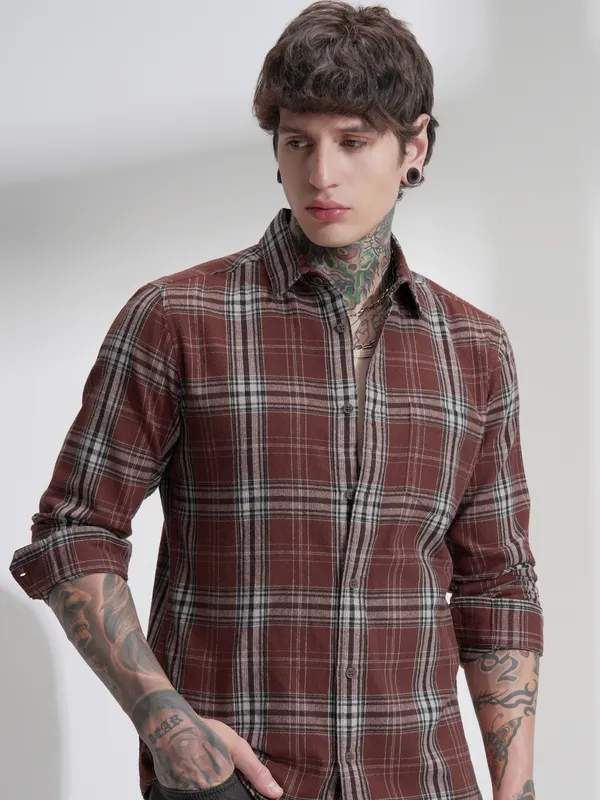 Men Slim Fit Casual Shirt