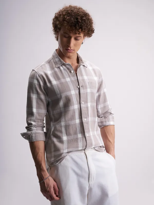 Highlander Men Tan Checked Relaxed Fit Casual Shirt