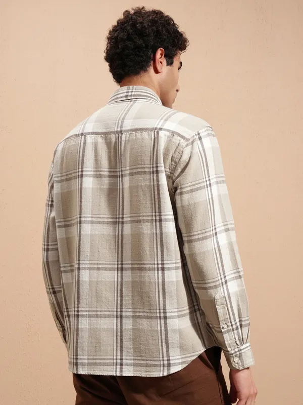 Highlander Men Beige Checked Relaxed Fit Casual Shirt