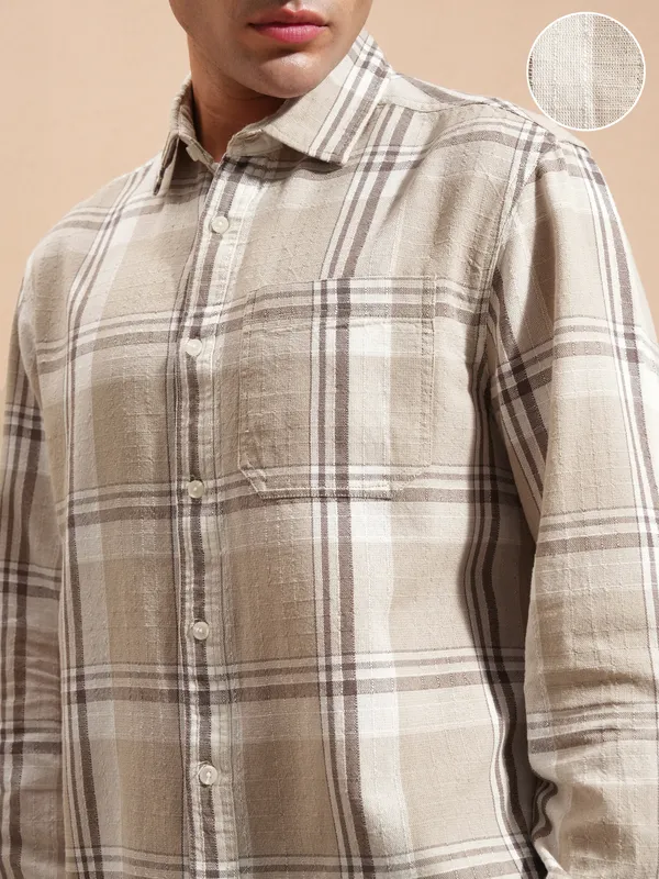 Highlander Men Beige Checked Relaxed Fit Casual Shirt