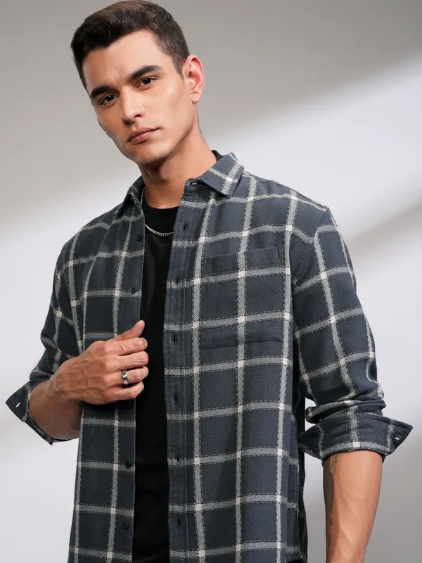 Highlander Men Grey Checked Relaxed Fit Casual Shirt