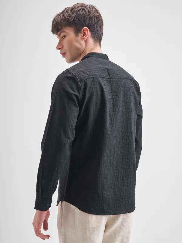 Highlander Men Black Self Design Slim Fit Casual Shirt