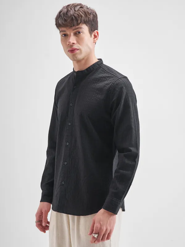Highlander Men Black Self Design Slim Fit Casual Shirt