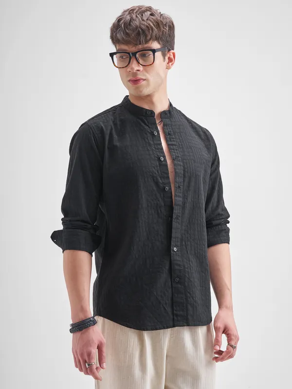 Highlander Men Black Self Design Slim Fit Casual Shirt