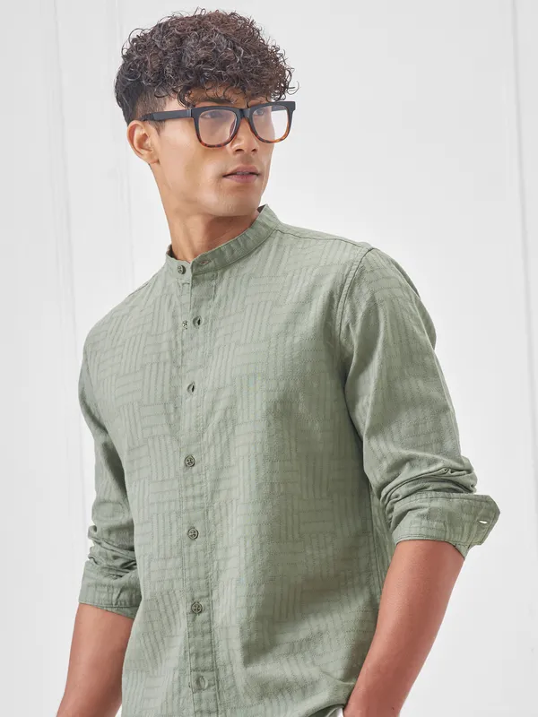 Highlander Men Green Self Design Slim Fit Casual Shirt