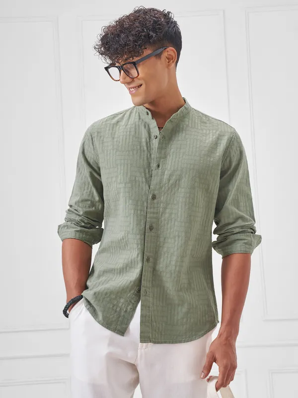 Highlander Men Green Self Design Slim Fit Casual Shirt