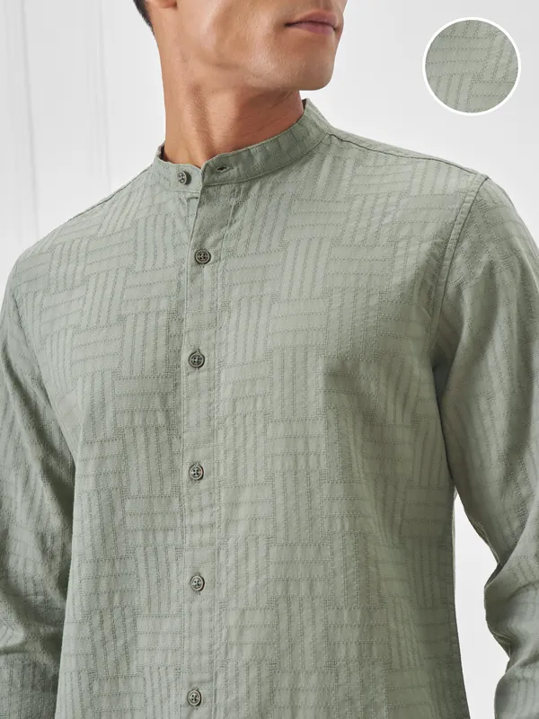 Highlander Men Green Self Design Slim Fit Casual Shirt