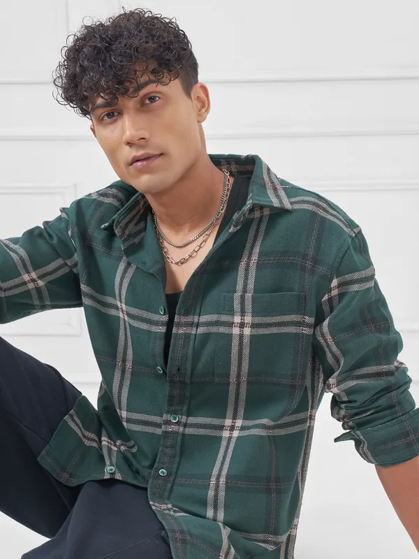 Highlander Men Green Checked Relaxed Fit Casual Shirt