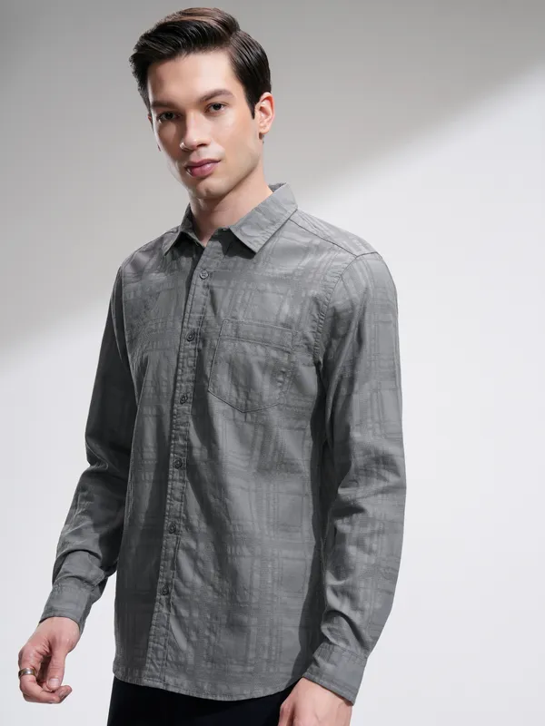 Highlander Men Grey Checked Slim Fit Casual Shirt