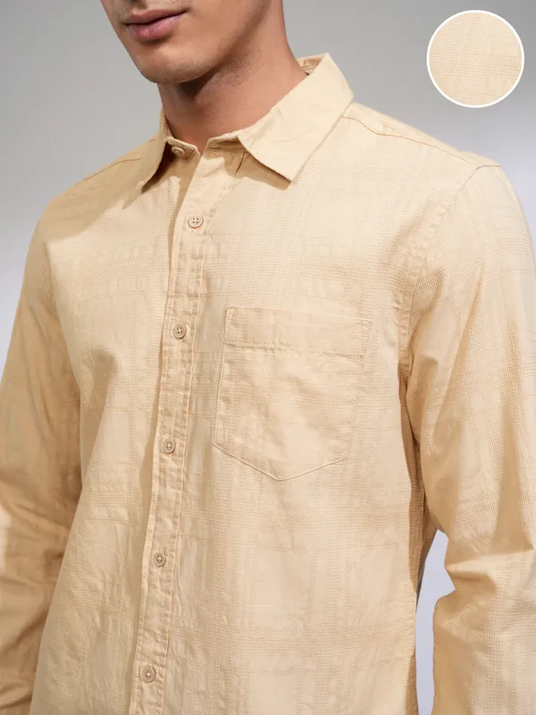 Highlander Men Beige Checked Slim Fit Casual Shirt