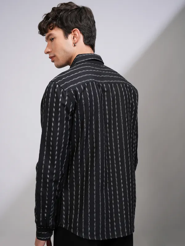 Highlander Men Black Striped Slim Fit Casual Shirt