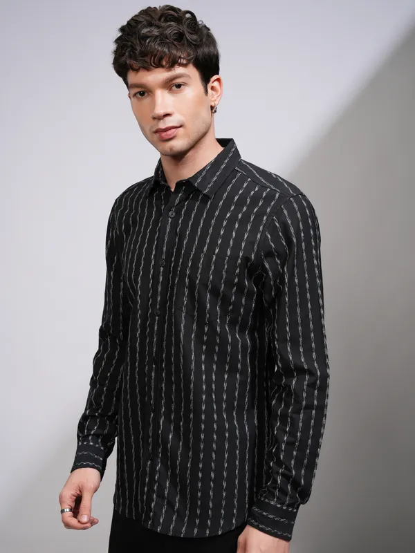 Highlander Men Black Striped Slim Fit Casual Shirt
