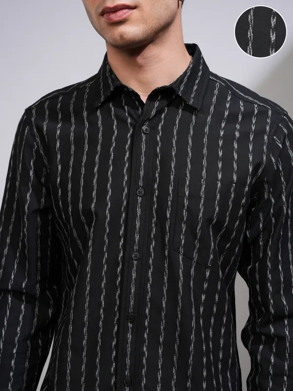 Highlander Men Black Striped Slim Fit Casual Shirt