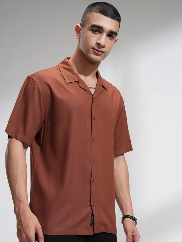 Highlander Men Rust Printed Relaxed Fit Casual Shirt