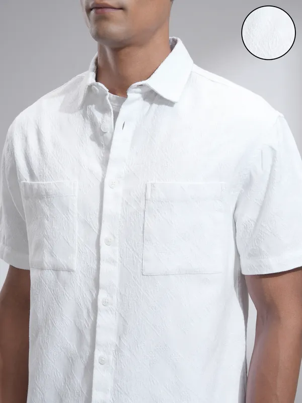 Highlander Men White Textured Relaxed Fit Casual Shirt