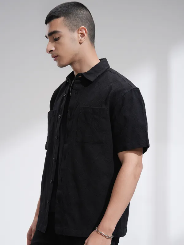 Highlander Men Black Self Design Relaxed Fit Casual Shirt