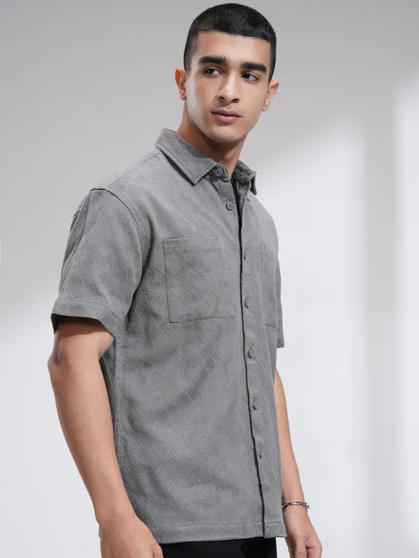 Highlander Men Grey Textured Relaxed Fit Casual Shirt