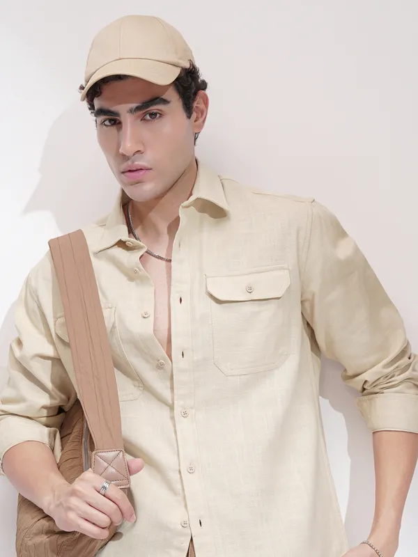 Highlander Men Cream Self Design Relaxed Fit Casual Shirt