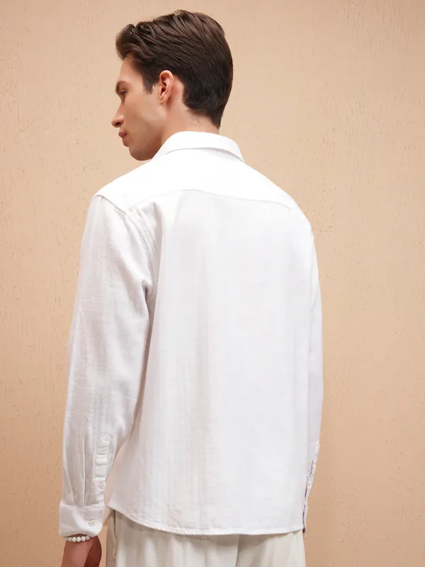 Highlander Men White Self Design Relaxed Fit Casual Shirt