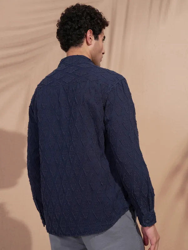 Highlander Men Navy Blue Self Design Relaxed Fit Casual Shirt