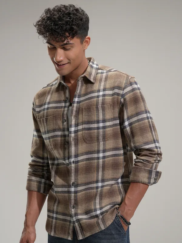 Highlander Men Beige Checked Relaxed Fit Casual Shirt