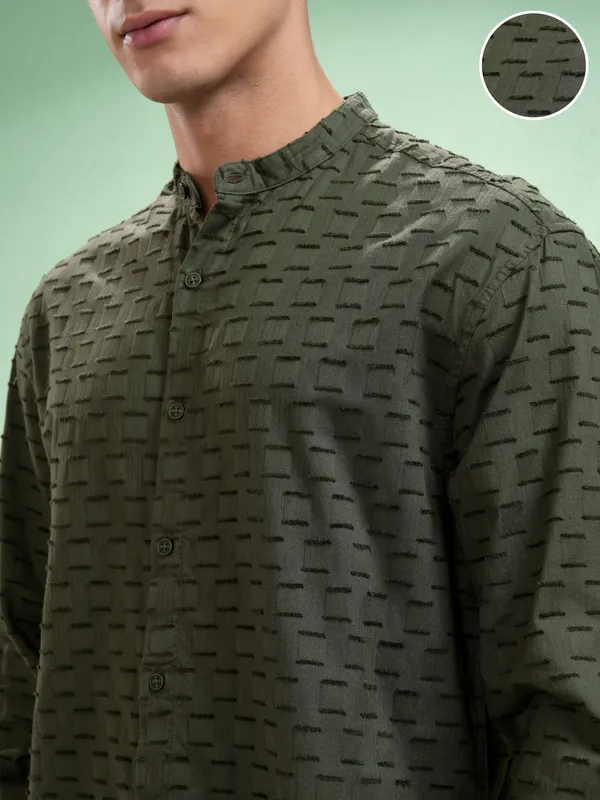 Highlander Men Olive Self Design Relaxed Fit Casual Shirt