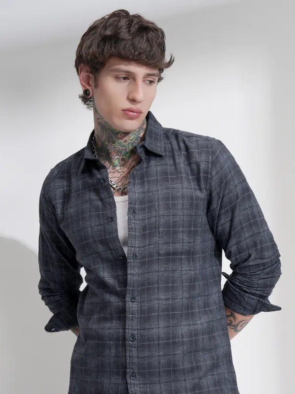Men Slim Fit Casual Shirt