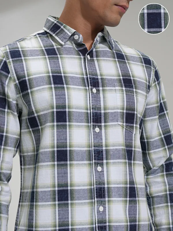 Highlander Men Green Checked Slim Fit Casual Shirt