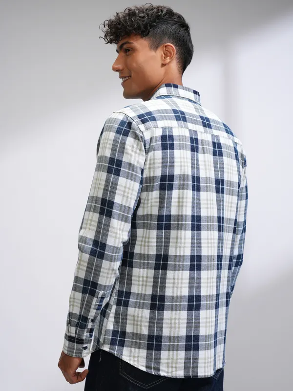 Highlander Men Blue Checked Slim Fit Casual Shirt