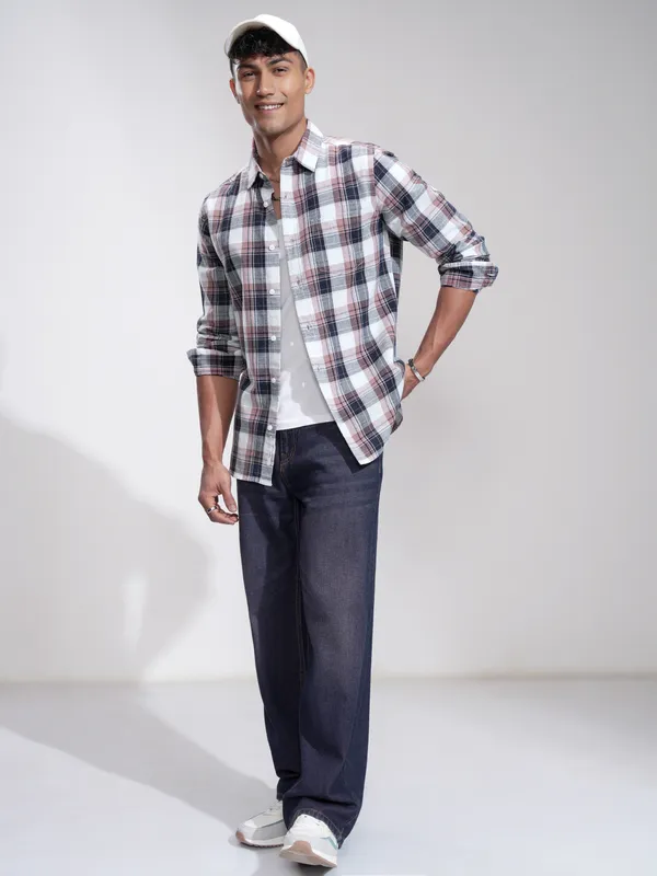Highlander Men Blue Checked Slim Fit Casual Shirt