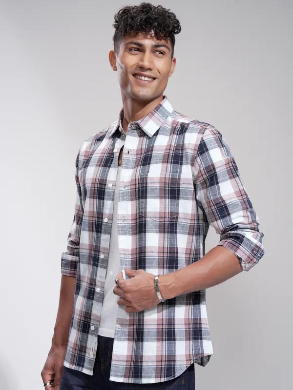 Highlander Men Blue Checked Slim Fit Casual Shirt