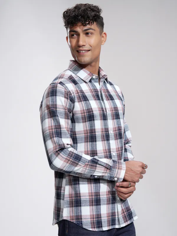 Highlander Men Blue Checked Slim Fit Casual Shirt