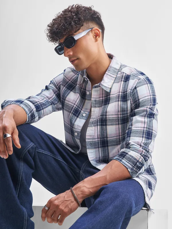 Highlander Men Blue Checked Slim Fit Casual Shirt