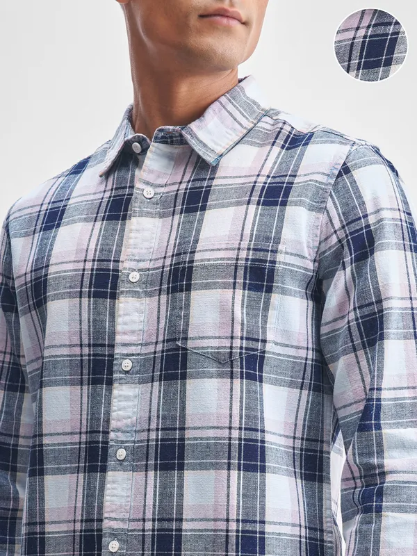 Highlander Men Blue Checked Slim Fit Casual Shirt