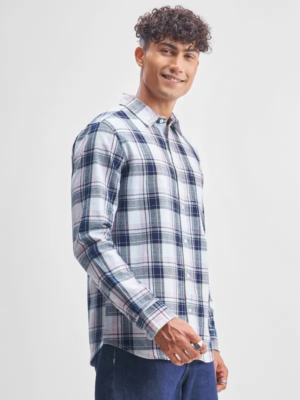 Highlander Men Blue Checked Slim Fit Casual Shirt