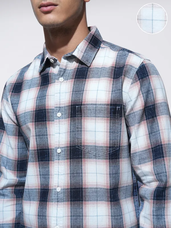 Highlander Men Peach Checked Slim Fit Casual Shirt